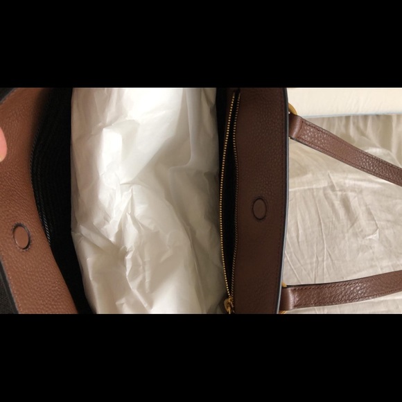 Prada bag - Picture 3 of 8